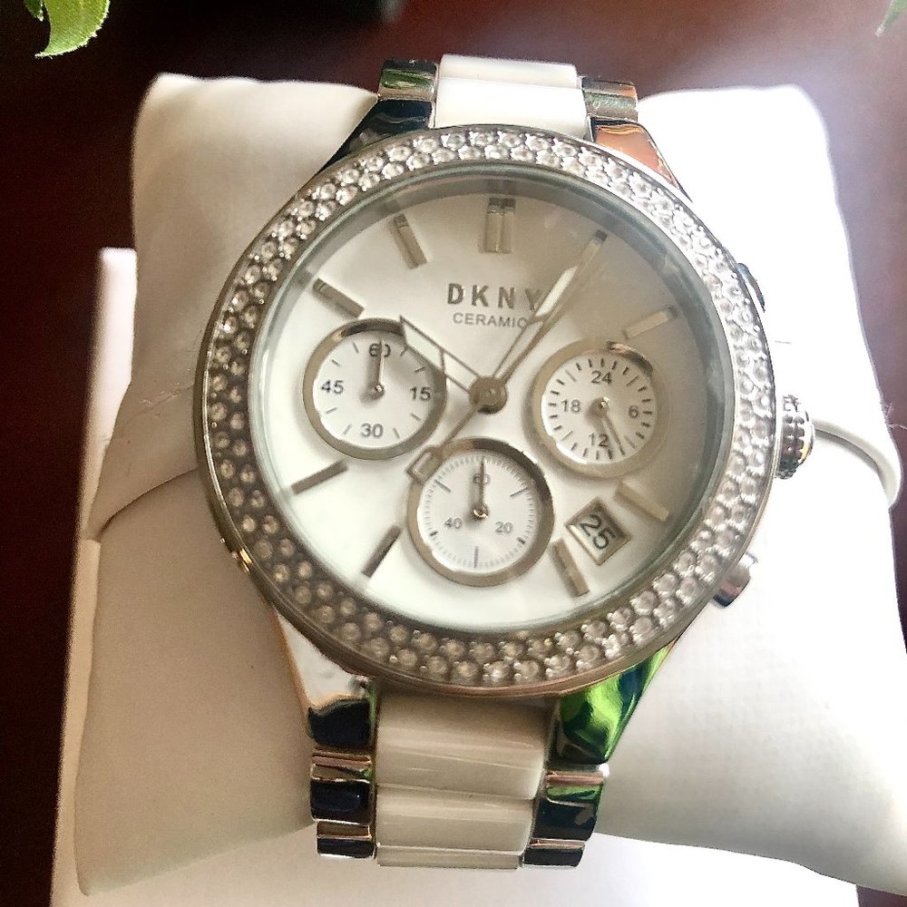DKNY Watch White/Silver/Crystals
